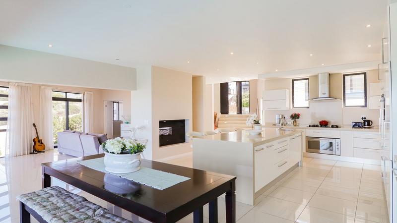 To Let 5 Bedroom Property for Rent in Pinnacle Point Golf Estate Western Cape